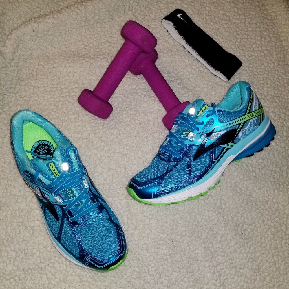 Brooks Running Sneakers NIB